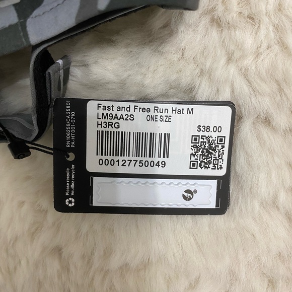New with tags Lululemon Fast and Free Run Camo Hat - One Size - Picture 6 of 7